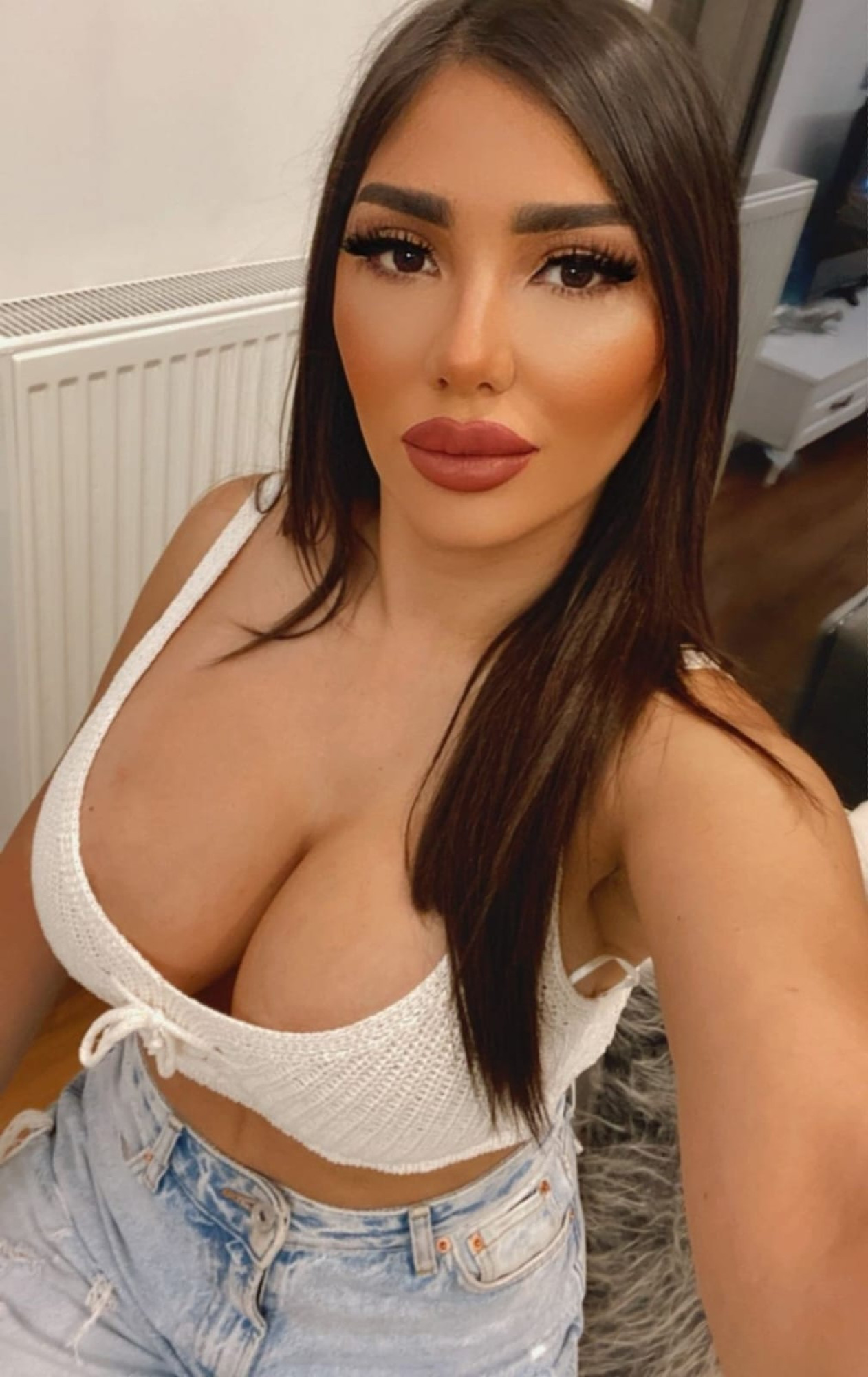 ENJOY Call Girls in Rajender Nagar Delhi 9958659377 Book it Now
