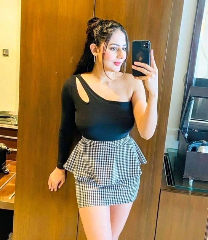9990186833 (Justdail) Call Girls In Safdarjung Enclave Delhi Cash On Delivery