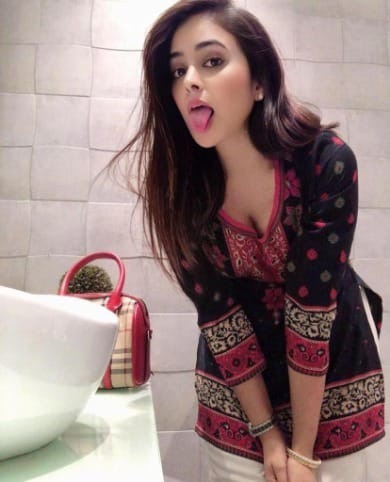 Call Girls in Rajiv Chowk Metro Delhi :- (( 8447074457 )) Escorts Service