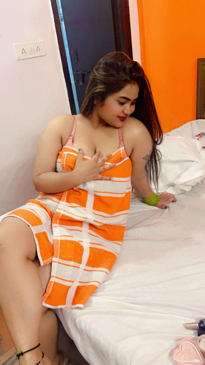 Call Girls In Noida Sector 18 Atta Market +91-9958626694