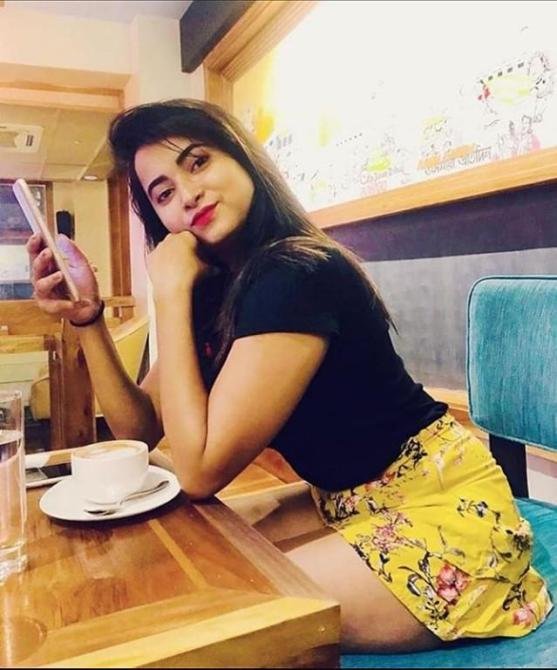 9818470885, Call Girls in Nehru Place (Delhi) 24/7 Escort Service
