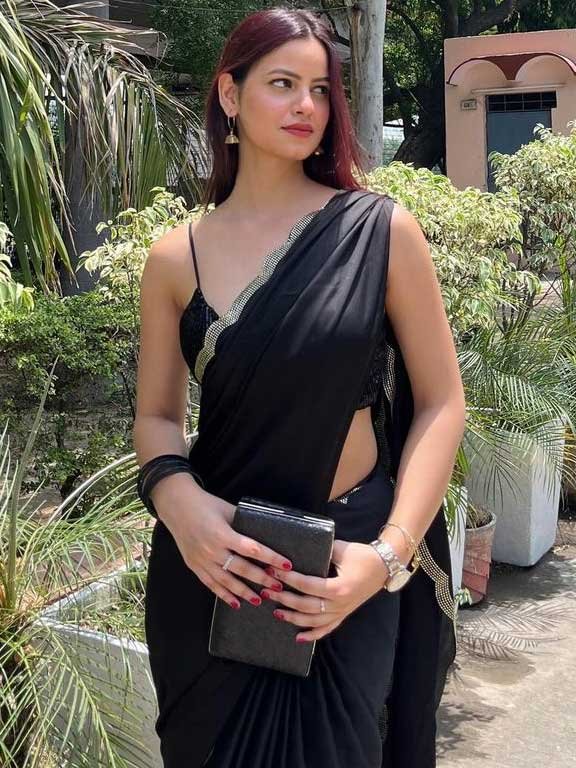 Door Step ♋︎ Call Girls Service Sector 150,Noida✔️ 9818099198 ✔️ Female Escorts Service in Delhi Ncr