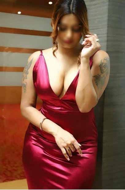 Shikha Roy Trusted Escort Service Near Chennai Airport with Hotel ₹25K