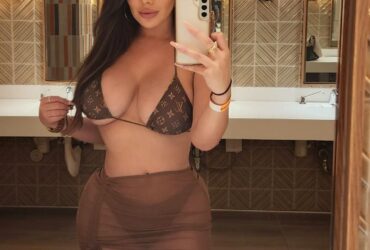Call Girls GK 1/2 (9958659377) Delhi — Escorts