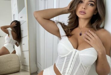 9958659377 (Delhi) Call Girls in Green Park Extension