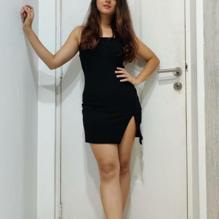 Call girls  Town Hall 9958018831 delhi escort service