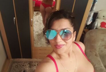 Quick Booking, Call Mr. Rishabh +91-9990222242 | Welcome to India's Most popular & reputed Escorts Agency