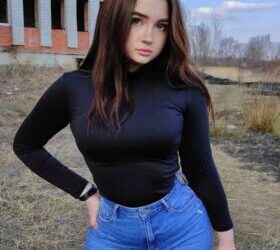 9971446351 Low Rate Call Girls In Defence Colony, Delhi NCR