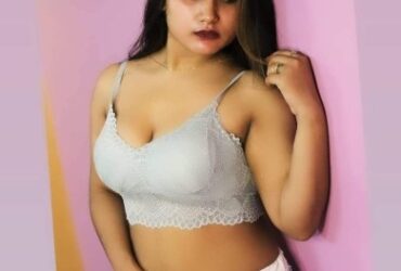 (Fully Relaxing Call Girls In Holiday Inn New Delhi Aerocity 9990331668 Escorts Service
