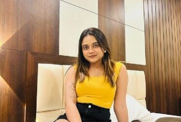 No1_Call Girls In Janpath ☎ 9990331668 ¶ Top Delhi Escorts Service