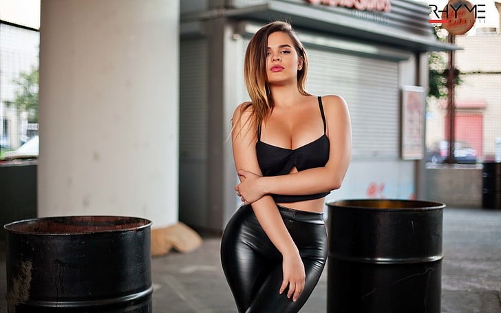 Call Girls in Gurgaon Escorts Sector 38 Service 9220910337