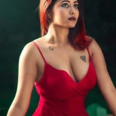 call girls in Kalkaji 9289598186 delhi escorts service Nehru Place