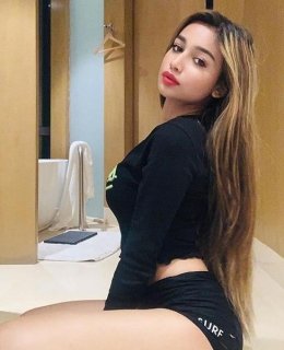 ''NOIDA'' Call Girls in Noida sector 31꧁≽ ✯9953525677 ✯ ≼꧂real meet service