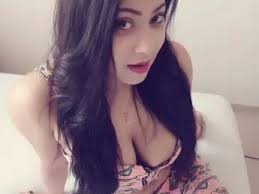 call girls in saket 7303025131 short 2000 night 8000