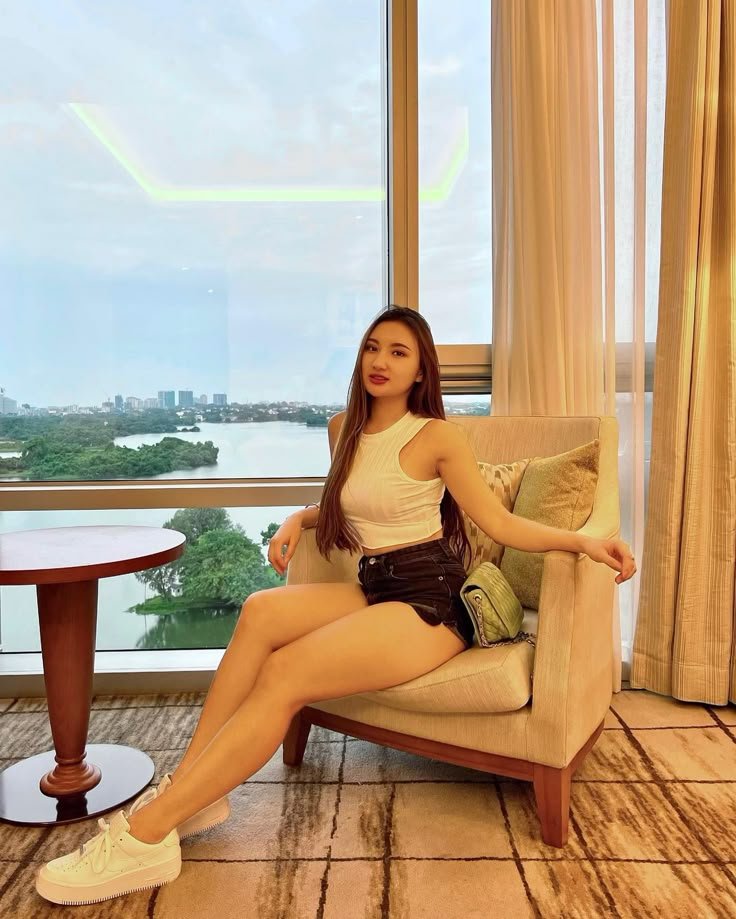 Call Girls in Aram Bagh 8448803038 (Delhi) Escorts Service