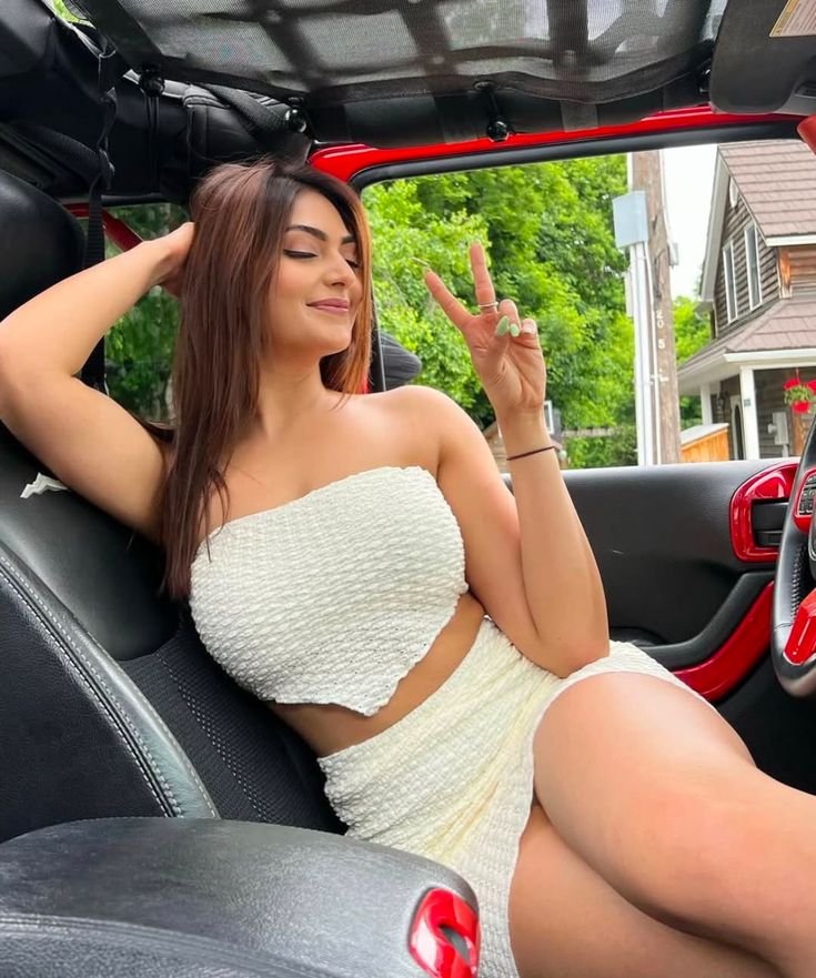 Call Girls in Katwaria Sarai 8448803038 (Delhi) Escorts Service