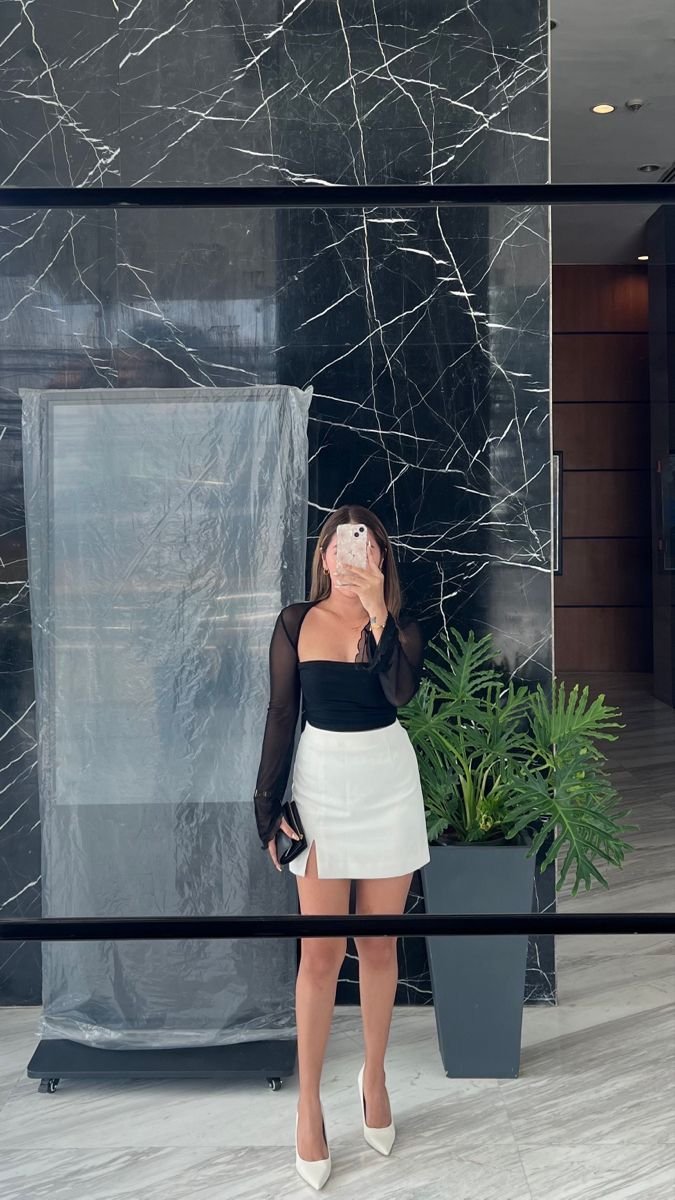 Call Girls in Rani Bagh 8448803038 (Delhi) Escorts Service