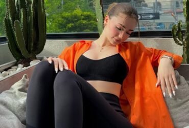 Call Girls in Sabzi Mandi 8448803038 (Delhi) Escorts Service