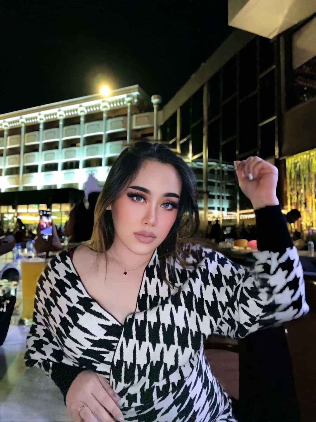 Charming call girls In Hotel Doubletree By Hilton Gurgaon +919220592151 Cheap Price call girls Delhi