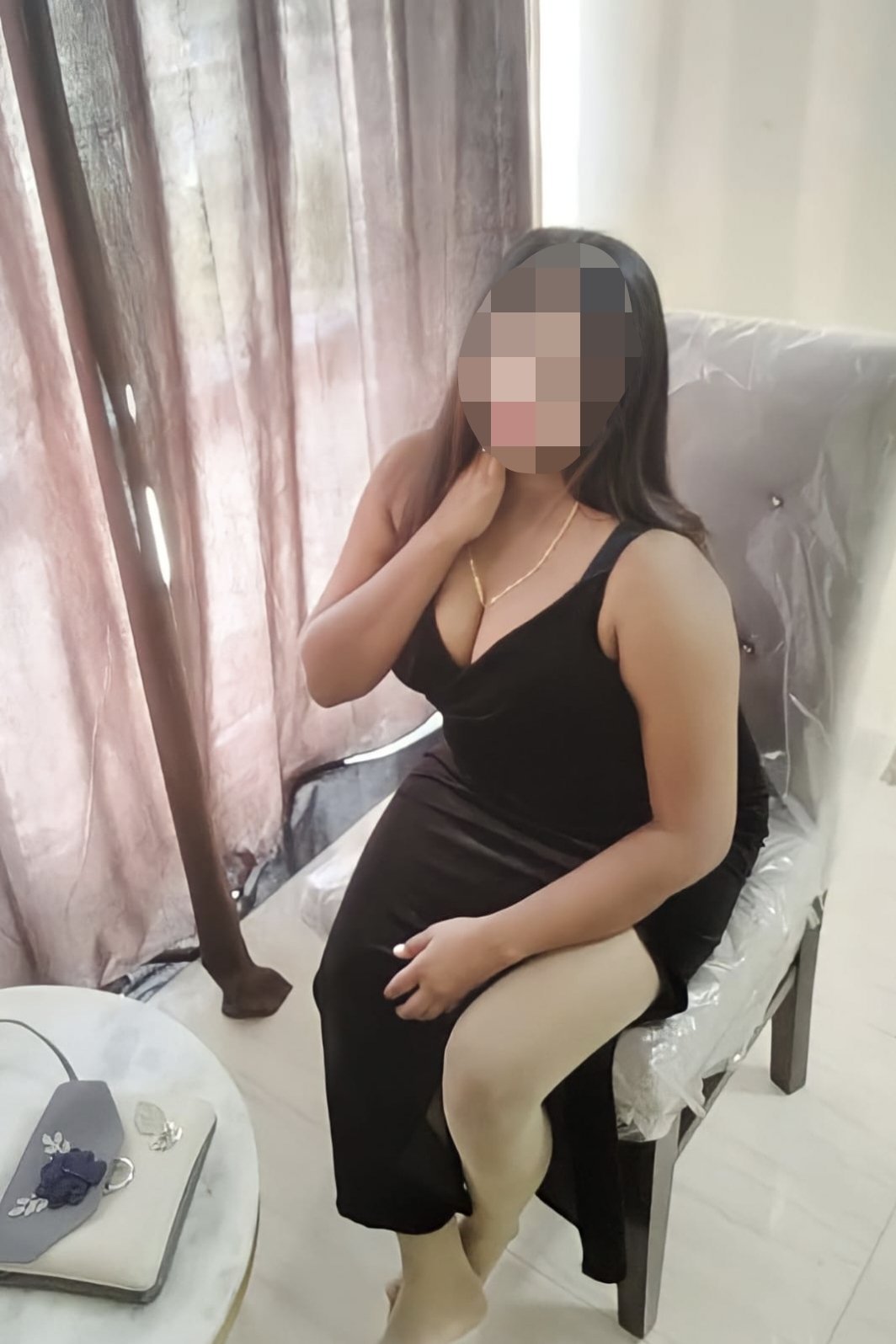 DN Nagar Best Service~|9987382647|~ Andheri West Call Girls &