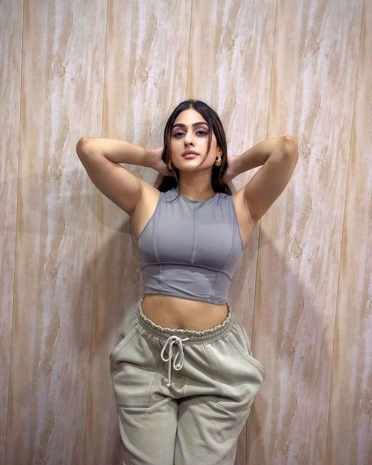 Dharavi Call GirlsEscorts  Call ? +919833754194*Escorts  Dharavi Call girls, Mumbai Housewife Call Girls,