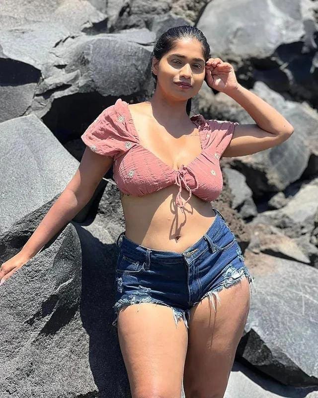 Call Girls 5-Five Star Hotel (NFC*O9S6O843O37) -Incall` Escort Service In The Suryaa Hotel