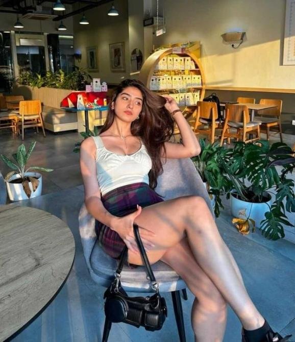 100% Verified Call Girls In Akshardham Delhi | Call Me 8860005519