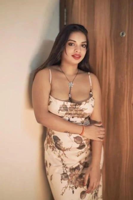 Hire Call Girls In Gaur City Mall『Noida』⇆{+91-9958277782}❤️ Trusted Call Girls in Noida Escort Service