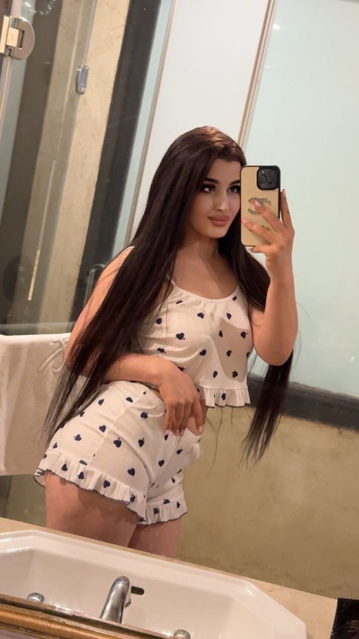 Call Girls In DLF Phase 1 Gurgaon ❀-99582-77782-❀ Cash Payment Escorts