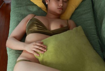 Call Girls in Gole Market Delhi ꧂(9711014705) Escort Service