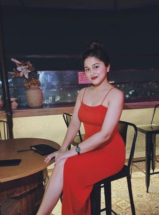 Call Girls in Crowne Plaza New Delhi Mayur Vihar 9958277782 Book Now Russian Escorts Service All Star Hotels In 24/7 Delhi NCR