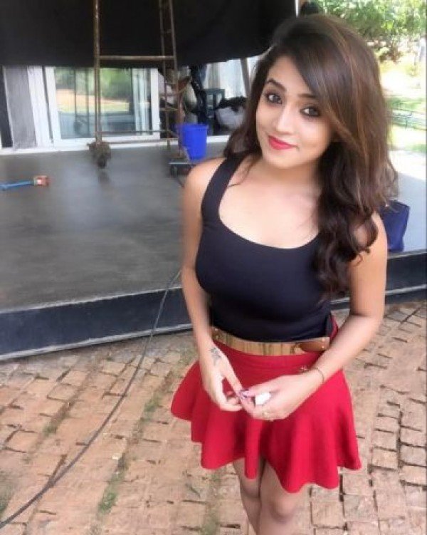 call girls in delhi 9811145925 women seeking men LOCANTO