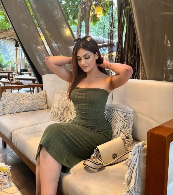 Call Girls Near Hotel Grand Hyatt Mumbai »¡¡ Goregaon Housewife Call Girls 9167354423¡¡« R.K. Mumbai