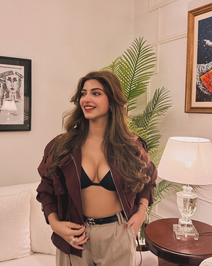 Low Rate Call Girls in Gurgaon Sector 51| 8447777795 ✔