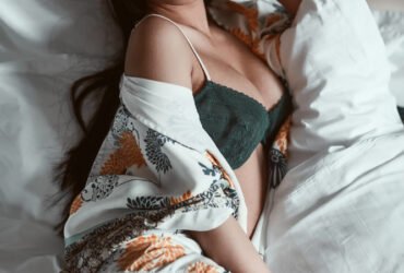 Call Girls In Noida 80 Sector Escort Service in Noida 9990771857