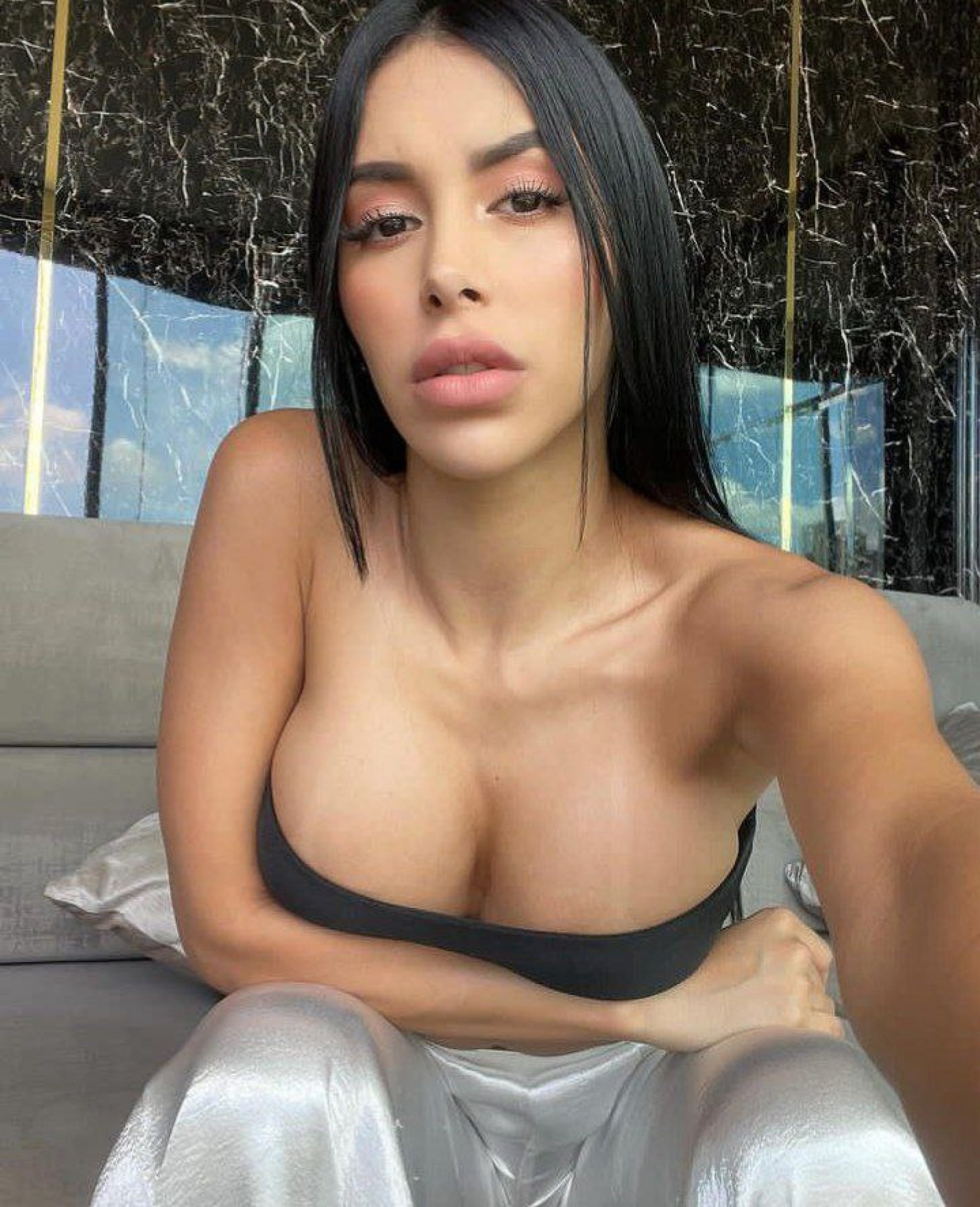 9971446351 Low Rate Call Girls In Defence Colony, Delhi NCR