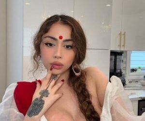 GENUINE CALL GIRLS — 8447652111 Call Girls In Nehru Place | Delhi Ncr