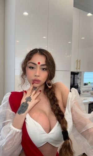 GENUINE CALL GIRLS FULL ENJOY — 8447652111 Call Girls In Hauz Khas| Delhi Ncr