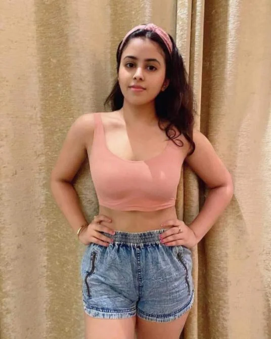 Best Indian Girls ((9582086666)) Call Girls Cr Park,Delhi Ncr