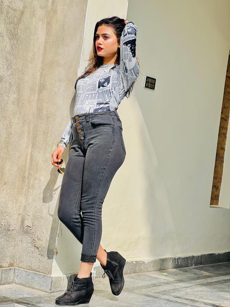 =Delhi ¹⁸+Model`97111 47426`Call Girls In Kailash Colony, ℜeal