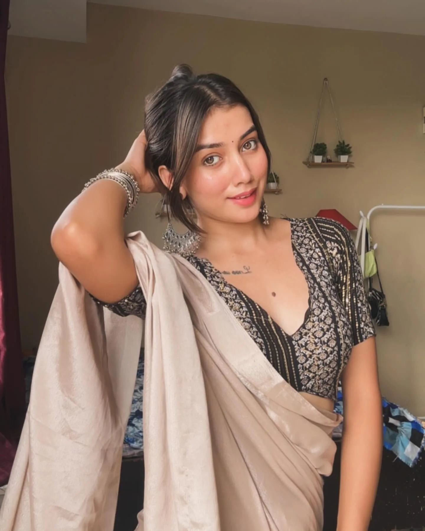 Candolim Beach 24X7 cash on delivery 9560841054,, Indian Russian Girls escort Goa