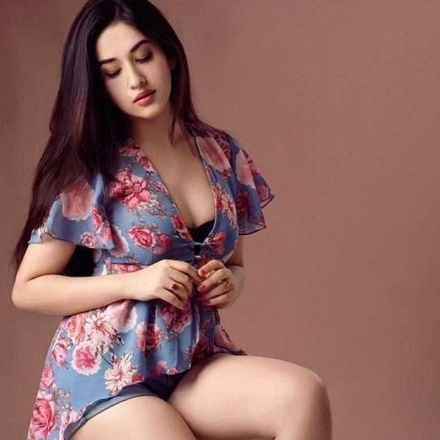 ᎡᎧᎽᎪᏞ༄༄69 Call Girls Service Now 9654824252 Delhi Gate Metro