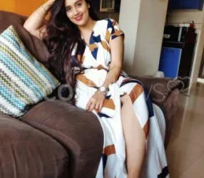✔Call Girls In New Friends Colony Delhi) 8447779280 Escorts ServiCes फ्रेंड्स कॉलोनी ईस्ट Women Seeking Men in Delhi ncr