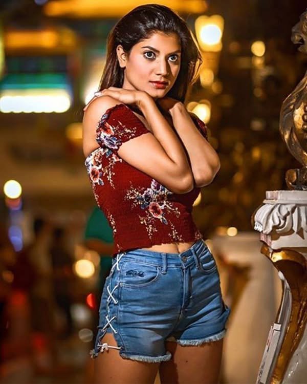 Thane No 1 Female Escorts Agency, 07506202331, Call Girls Near Hotel Sea Princess Mumbai »¡¡