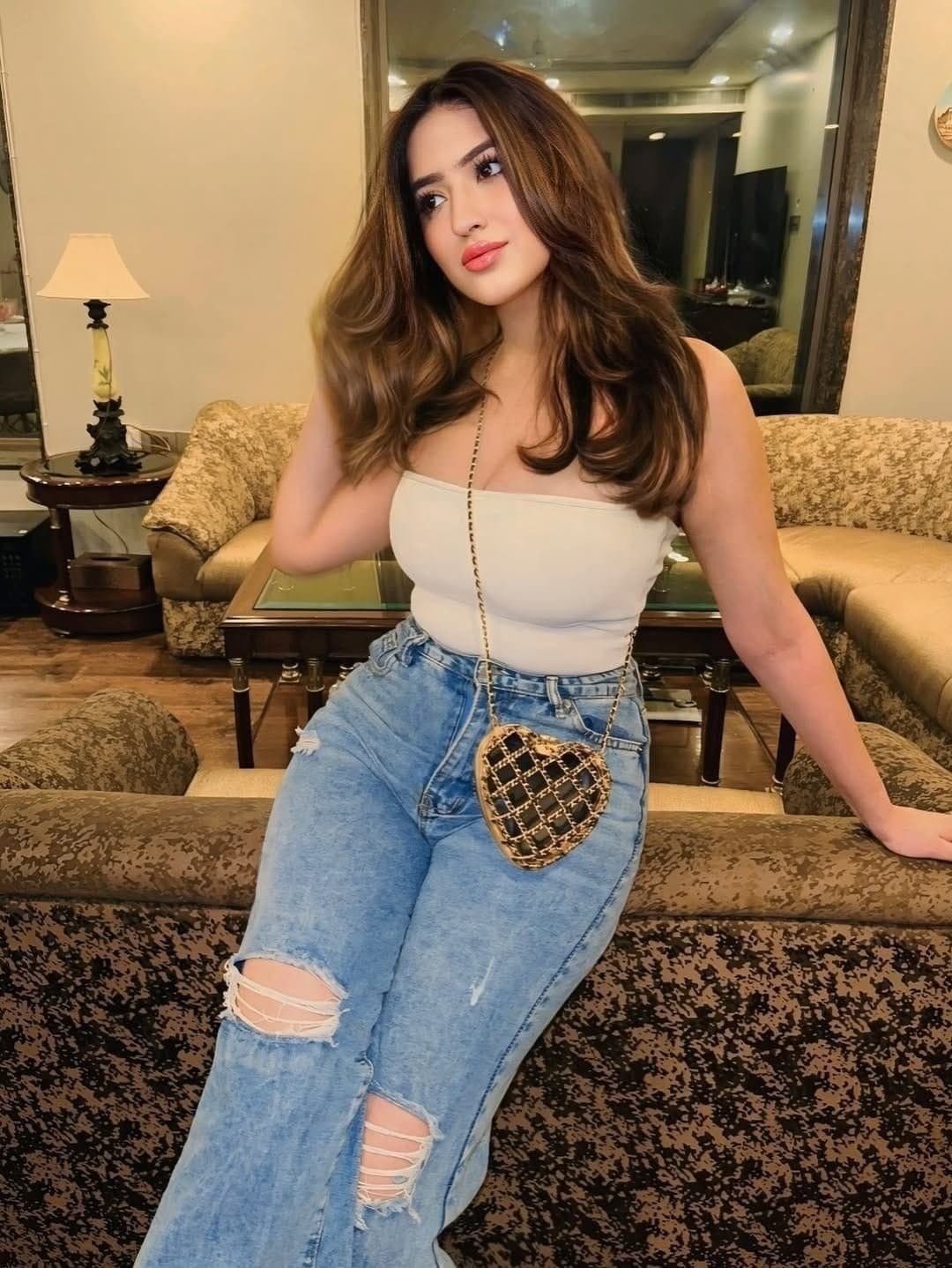 FULL ENJOY Call Girls in La Sagrita Hotel, New Delhi | 24/7 VIP Service – 9667677194