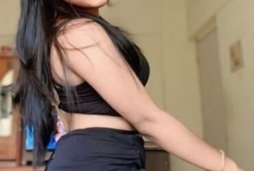 ℭaℒℒ ℊiℛℒs in Khirki Extension-꧁❤ ⎷ 99580√18831|)  Call Girl Magic 🌺