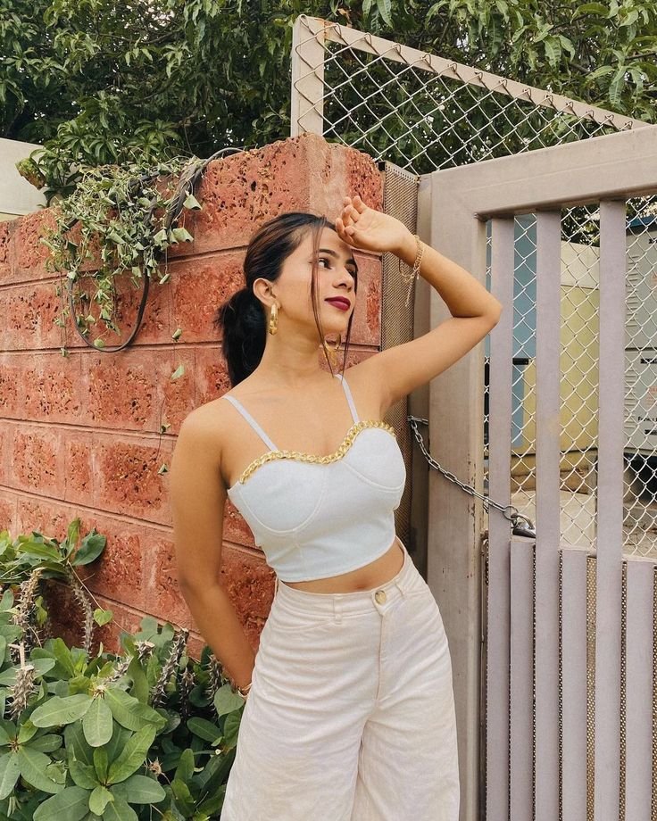 ᎡᎧᎽᎪᏞ༄ ₰(( 9899550277))₰Call Girls In Pitampura Delhi