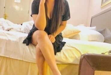 OYO Hoel Rooms Call Girls in South City Gurgaon 8800256022 Escorts Service