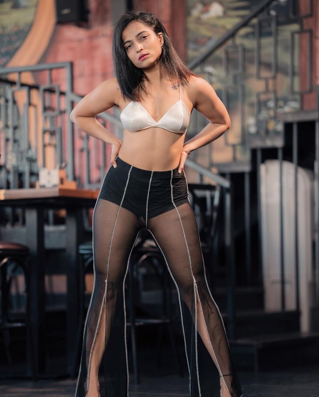 Hauz Khas ♋9540349809 ♋ Call Girls In Delhi (7K NIGHT DELEVERY IN HOTELS ROOM)