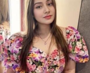 Call Girls in Gurgaon Sector 27 Escorts 9220910337